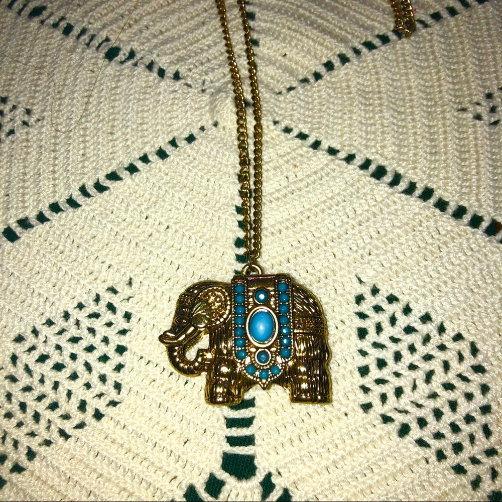 🐘elephant necklace with quartz clock 🕰